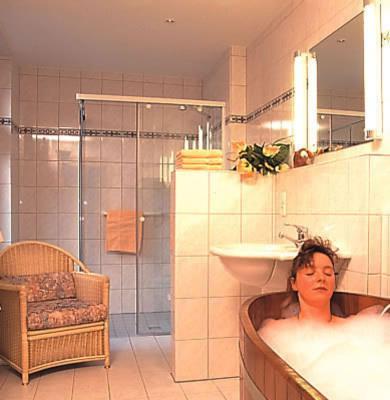 Moorland Hotel Am Senkelteich Vlotho Dış mekan fotoğraf